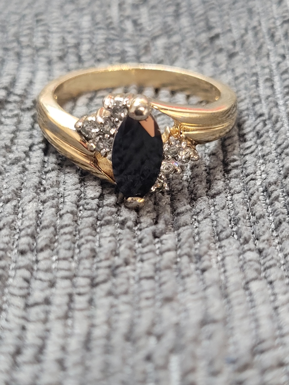Size 7 Gold-Tone Women's Ring with Black Marquise Stone and Clear Accents